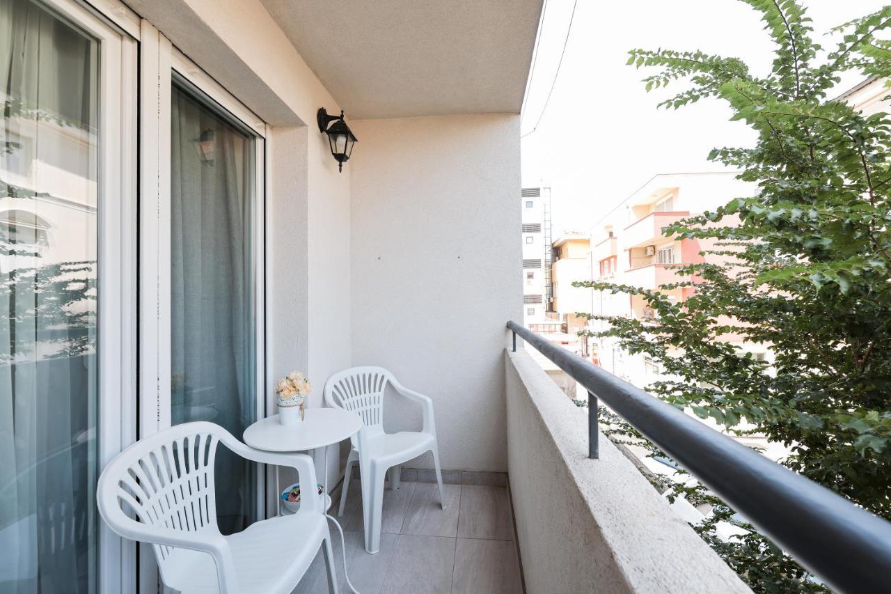 Two Bedroom Apartment With A Balcony Relja Zadar Exterior photo